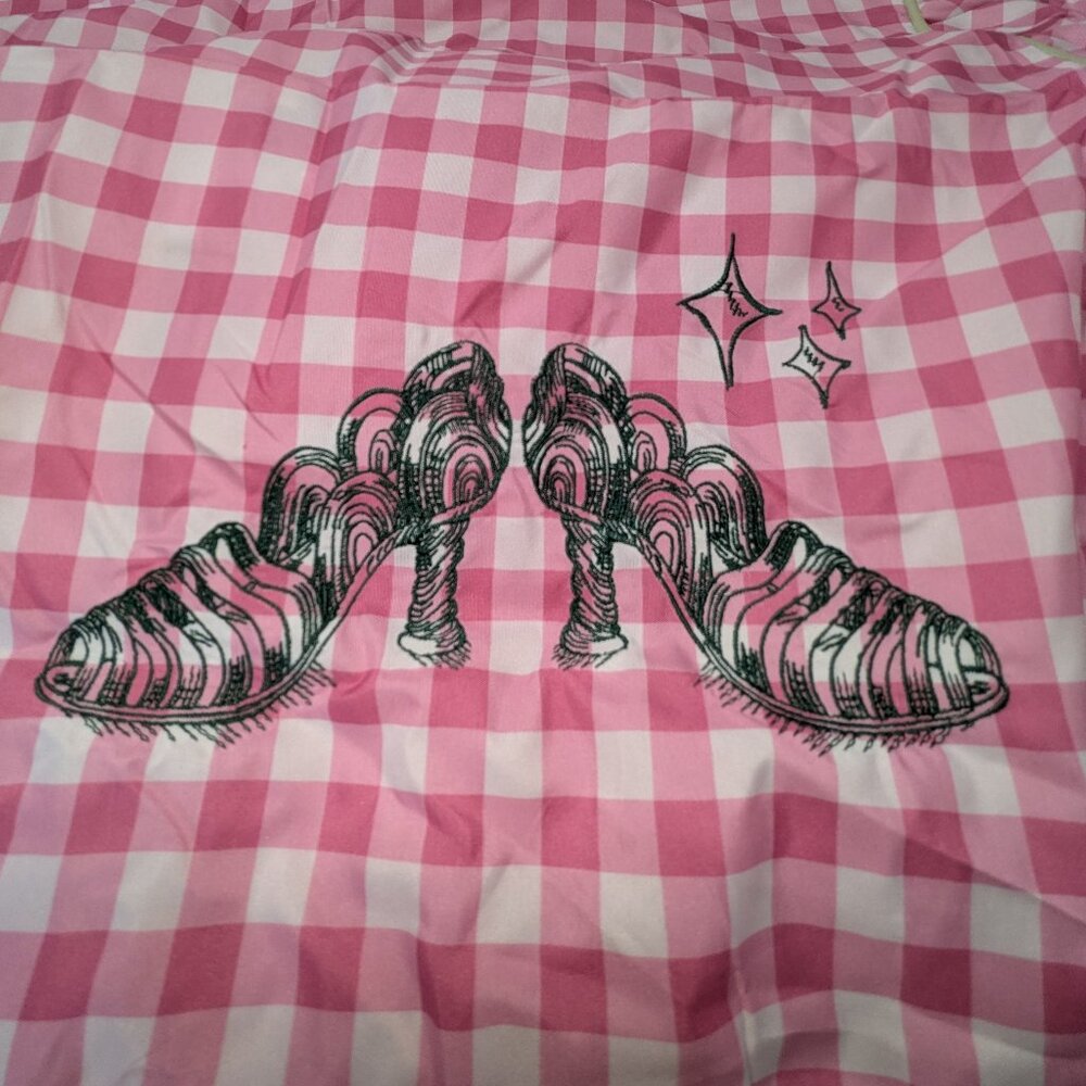 Comforter and Pillow sham with "Wicked" embroidery. NWT! Pink & White Gingham